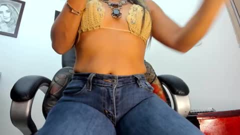 Snapshot of ms_lunarose chatting on November 2025 02:00:01 AM ms_lunarose online show from November 2025 02:00:01 AM