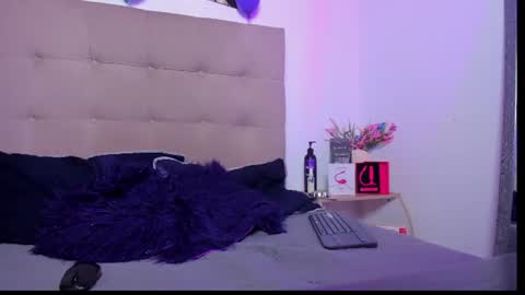 Snapshot of ms_meloddy chatting on July 2026 08:33:02 PM Ms Meloddy online show from July 2026 08:33:02 PM