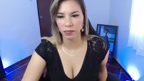 Snapshot of ms_sofiax chatting on February 2025 01:22:02 PM Sofia online show from February 2025 01:22:02 PM