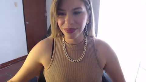 Snapshot of ms_sofiax chatting on February 2025 05:18:01 PM Sofia online show from February 2025 05:18:01 PM