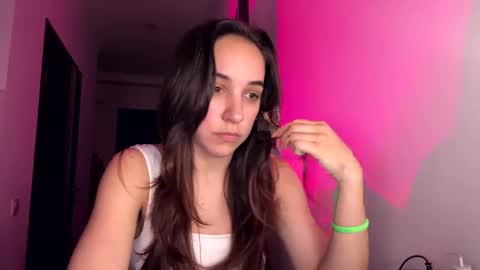 ms_sophiee online show from April 2026 06:38:01 PM