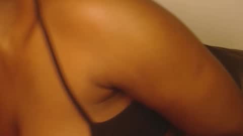 Snapshot of msblaqvelvet chatting on October 2025 02:24:01 AM bratt online show from October 2025 02:24:01 AM