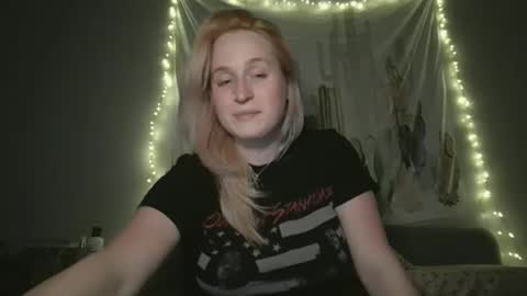 msclairewhatever online show from December 2025 07:35:01 AM