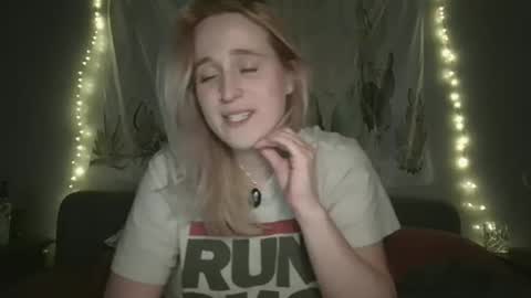 msclairewhatever online show from March 2026 06:51:02 AM