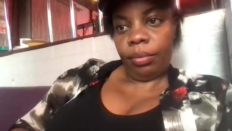 Snapshot of msenya chatting on November 2025 01:26:02 PM msenya online show from November 2025 01:26:02 PM