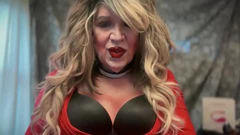 Snapshot of mskarentoy chatting on October 2025 08:09:02 PM mskarentoy online show from October 2025 08:09:02 PM