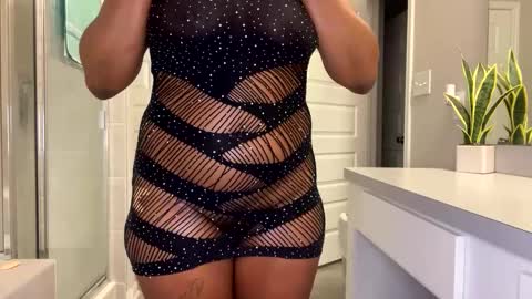 Ms. LOYALTY  online show from October 2025 03:13:02 AM