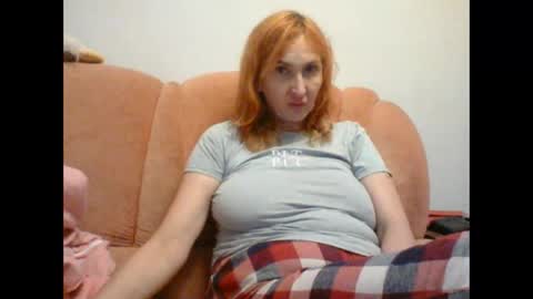 Mss Angela online show from September 2025 12:21:02 PM