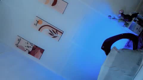 Snapshot of mss_pinky chatting on December 2025 12:34:02 PM Pinky Wilson online show from December 2025 12:34:02 PM