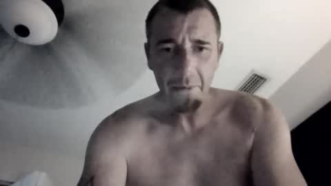 Snapshot of mst_198569 chatting on April 2026 09:56:01 PM mst_198569 online show from April 2026 09:56:01 PM