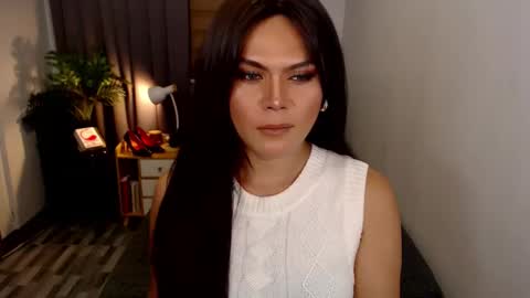 Snapshot of msveeyxo1 chatting on November 2025 08:51:01 PM Veey online show from November 2025 08:51:01 PM