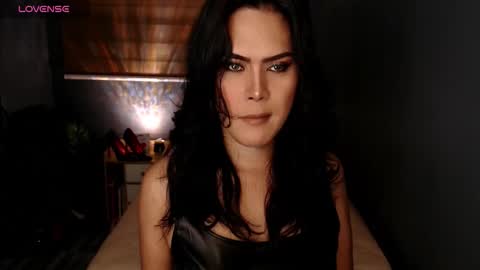 Snapshot of msveeyxo1 chatting on December 2025 12:48:01 AM Veey online show from December 2025 12:48:01 AM