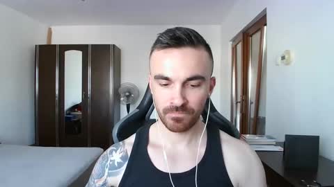 Victor online show from December 2025 12:33:02 PM