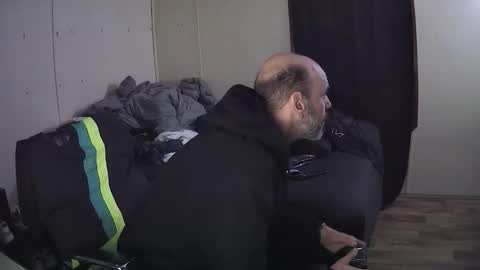 Muffdiver online show from February 2026 02:38:01 AM