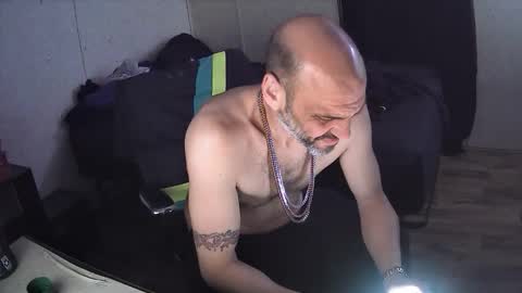 Muffdiver online show from March 2026 02:38:02 AM