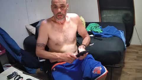 Muffdiver online show from June 2026 01:48:02 PM