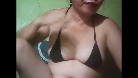 Snapshot of muffy_bunny chatting on October 2025 07:25:02 AM muffy_bunny online show from October 2025 07:25:02 AM