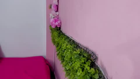 Snapshot of mulan_queen chatting on March 2026 12:43:02 PM Mulan online show from March 2026 12:43:02 PM