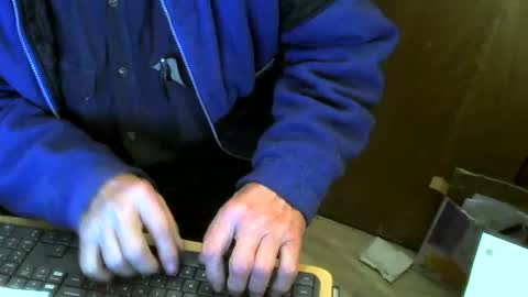 Snapshot of muller520 chatting on November 2025 04:29:02 PM muller520 online show from November 2025 04:29:02 PM