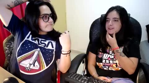 Dani and Alex online show from September 2025 10:33:01 PM