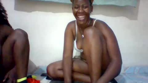 Snapshot of mumy_vivi chatting on September 2025 09:04:01 PM mumy_vivi online show from September 2025 09:04:01 PM