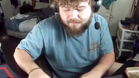 munchieee online show from January 2025 03:30:02 PM