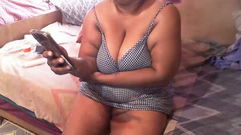 Snapshot of munniegalz1 chatting on February 2025 10:15:02 AM your angel online show from February 2025 10:15:02 AM