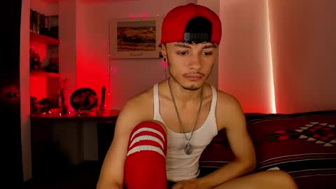 Snapshot of murielkarmesi chatting on January 2025 03:47:01 PM murielkarmesi online show from January 2025 03:47:01 PM