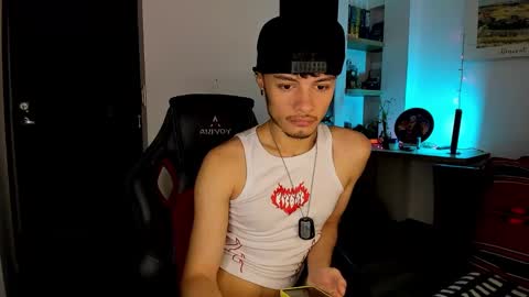 Snapshot of murielkarmesi chatting on January 2025 01:56:02 PM murielkarmesi online show from January 2025 01:56:02 PM