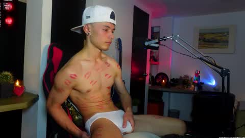 Snapshot of murielkarmesi chatting on February 2026 01:24:02 AM murielkarmesi online show from February 2026 01:24:02 AM