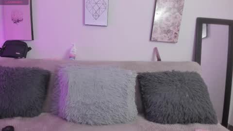 Snapshot of muriell_69 chatting on December 2025 11:01:02 PM muriell_69 online show from December 2025 11:01:02 PM