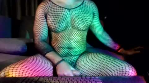 Snapshot of muscbttmbitch chatting on July 2026 06:01:02 PM muscbttmbitch online show from July 2026 06:01:02 PM