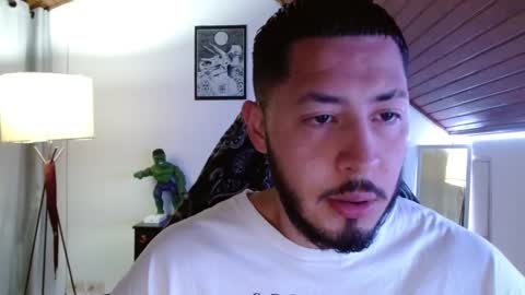 Snapshot of muscle_cock32 chatting on February 2025 10:42:01 AM David Big online show from February 2025 10:42:01 AM