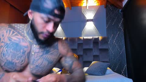 Snapshot of muscle_man19 chatting on December 2024 09:41:02 PM Nick online show from December 2024 09:41:02 PM