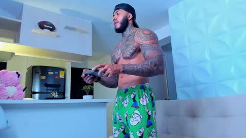 Snapshot of muscle_man19 chatting on February 2025 03:11:01 AM Nick online show from February 2025 03:11:01 AM