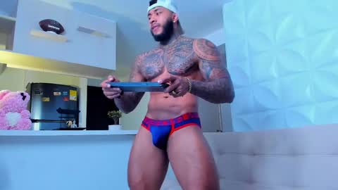 Snapshot of muscle_man19 chatting on February 2025 03:23:02 AM Nick online show from February 2025 03:23:02 AM