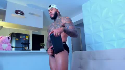 Snapshot of muscle_man19 chatting on February 2025 03:34:02 AM Nick online show from February 2025 03:34:02 AM