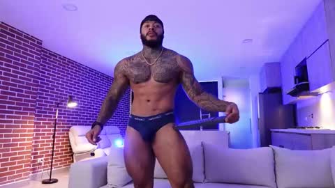 Snapshot of muscle_man19 chatting on September 2025 10:48:02 AM Nick online show from September 2025 10:48:02 AM