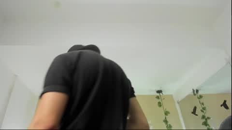 muscle scott online show from October 2025 07:40:01 PM