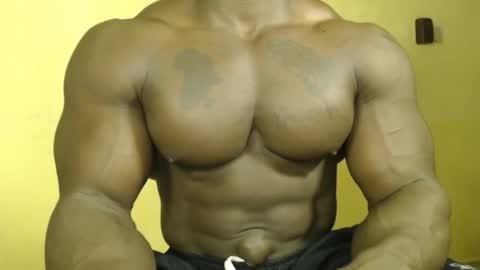musclegod23 online show from October 2025 01:20:01 AM