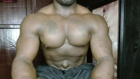 Snapshot of musclegodsammy23 chatting on April 2026 12:16:02 AM musclegod23 online show from April 2026 12:16:02 AM