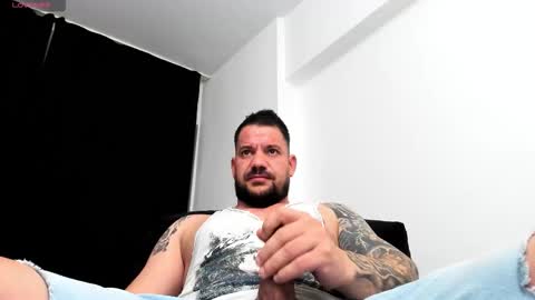 MuscleMonster31 online show from October 2025 10:51:02 PM