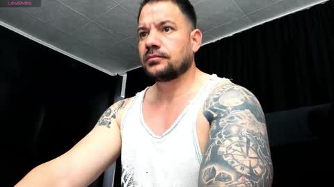 MuscleMonster31 online show from October 2025 11:55:02 AM