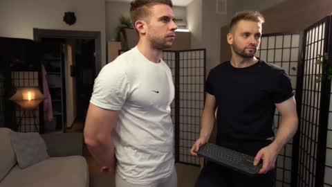 Snapshot of muscularfriend chatting on November 2025 05:24:02 PM Ivan online show from November 2025 05:24:02 PM