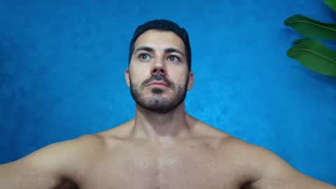 Snapshot of muscularmaster chatting on July 2026 09:02:01 AM muscularmaster onlyfans online show from July 2026 09:02:01 AM