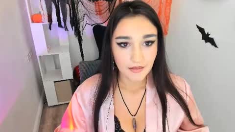 Snapshot of museofheart chatting on October 2025 11:47:02 AM museofheart online show from October 2025 11:47:02 AM