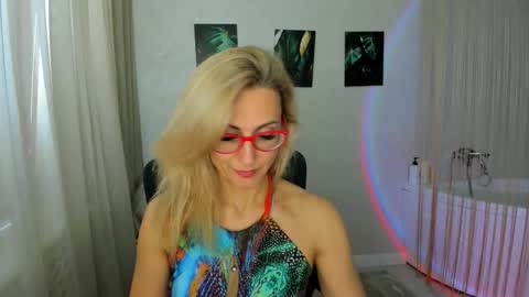 Snapshot of museofstage chatting on March 2026 11:27:02 AM Diana online show from March 2026 11:27:02 AM