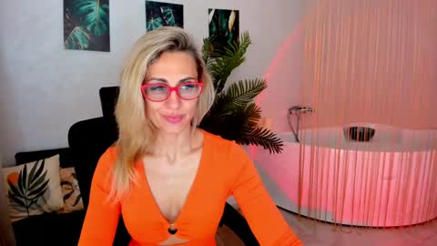 Diana online show from April 2026 11:42:01 AM