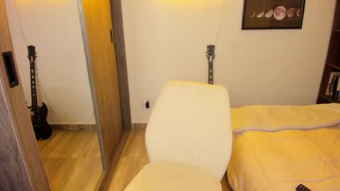 Snapshot of musicayluna chatting on February 2026 04:23:02 AM VALENTINA Luna online show from February 2026 04:23:02 AM