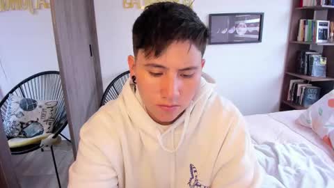 Snapshot of musicayluna chatting on March 2026 11:57:01 AM VALENTINA Luna online show from March 2026 11:57:01 AM